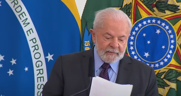 Lula e escola em tempo integral; reerguer as bases de uma sociedade mais justa