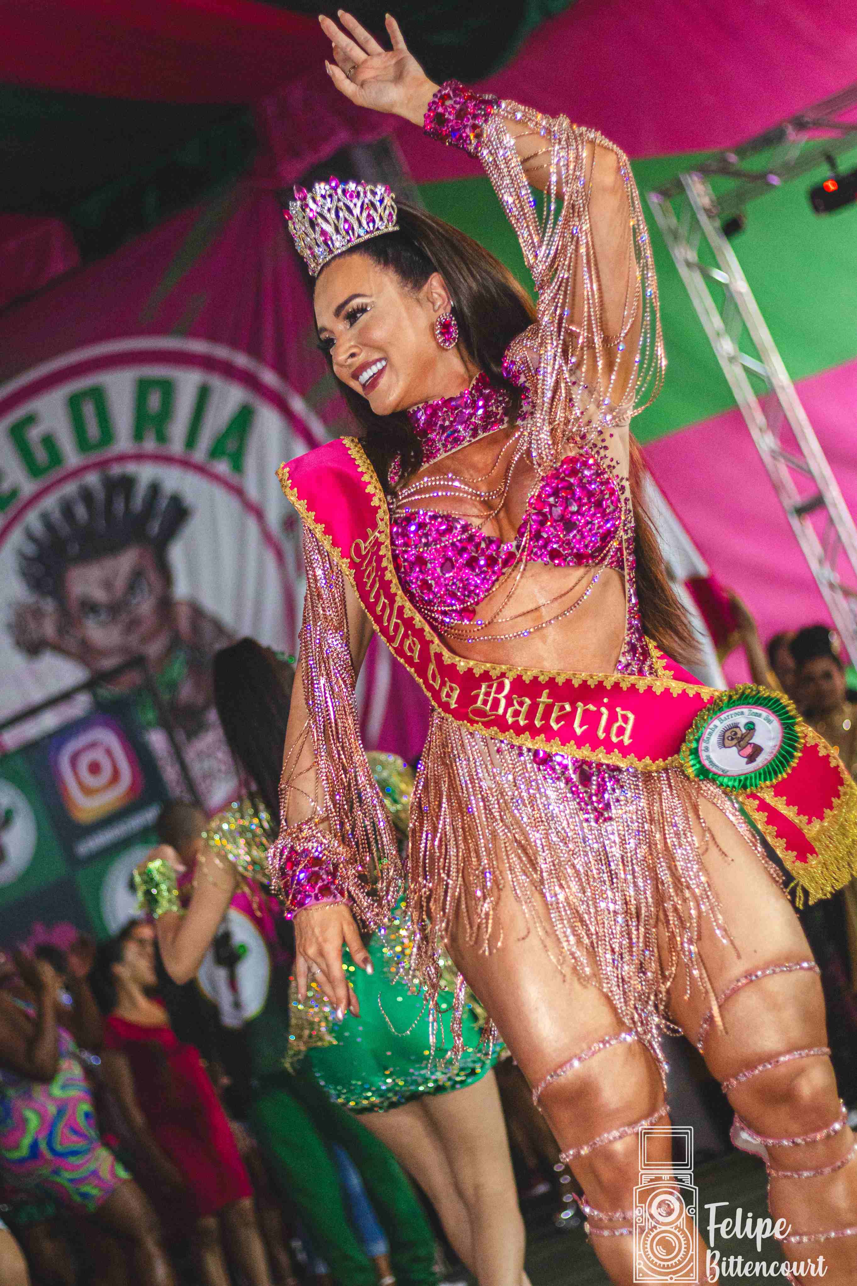 Juju Salimeni é coroada rainha de bateria da Barroca Zona Sul. Foto: Felipe Bittencourt