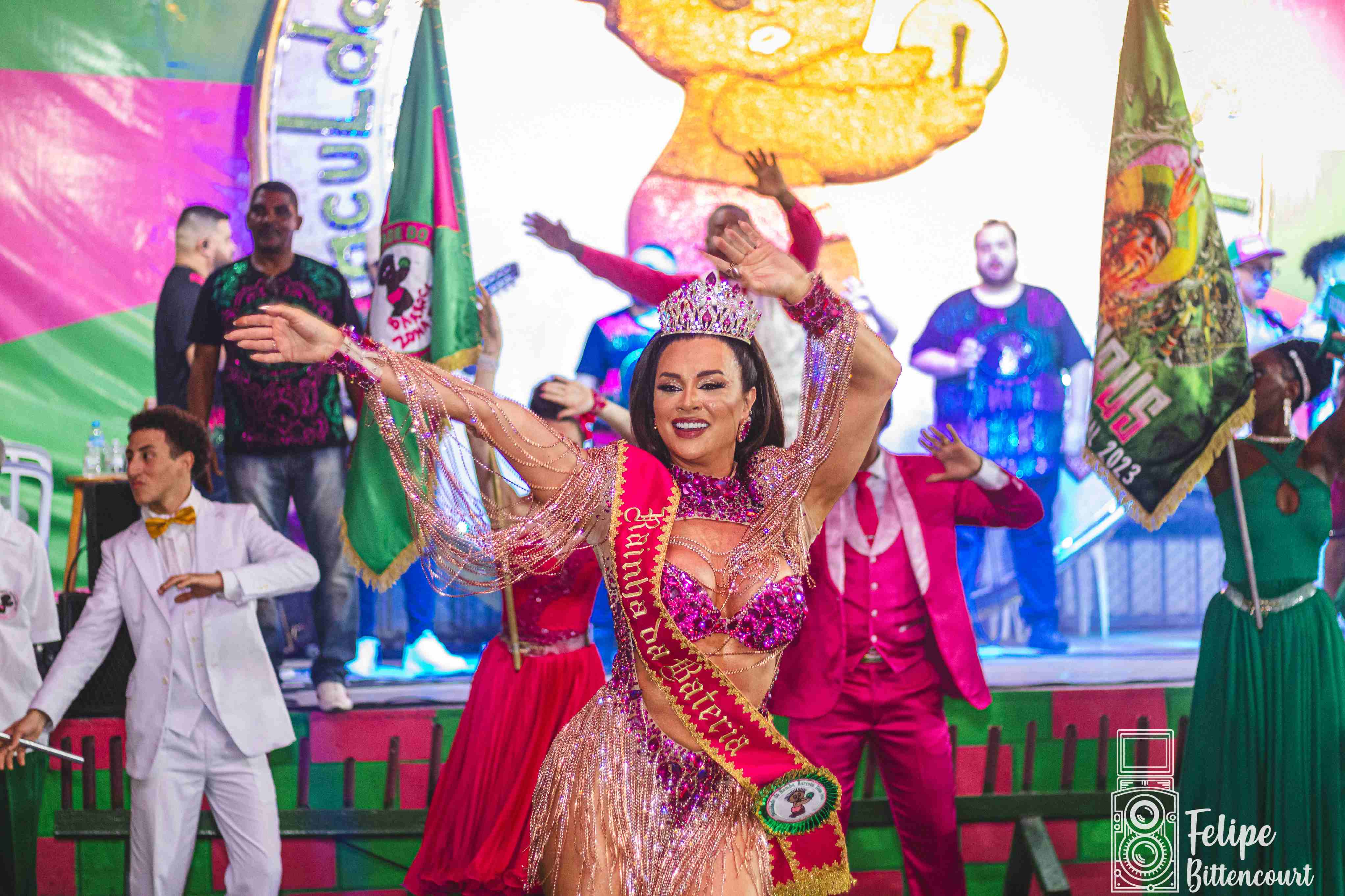 Juju Salimeni é coroada rainha de bateria da Barroca Zona Sul. Foto: Felipe Bittencourt