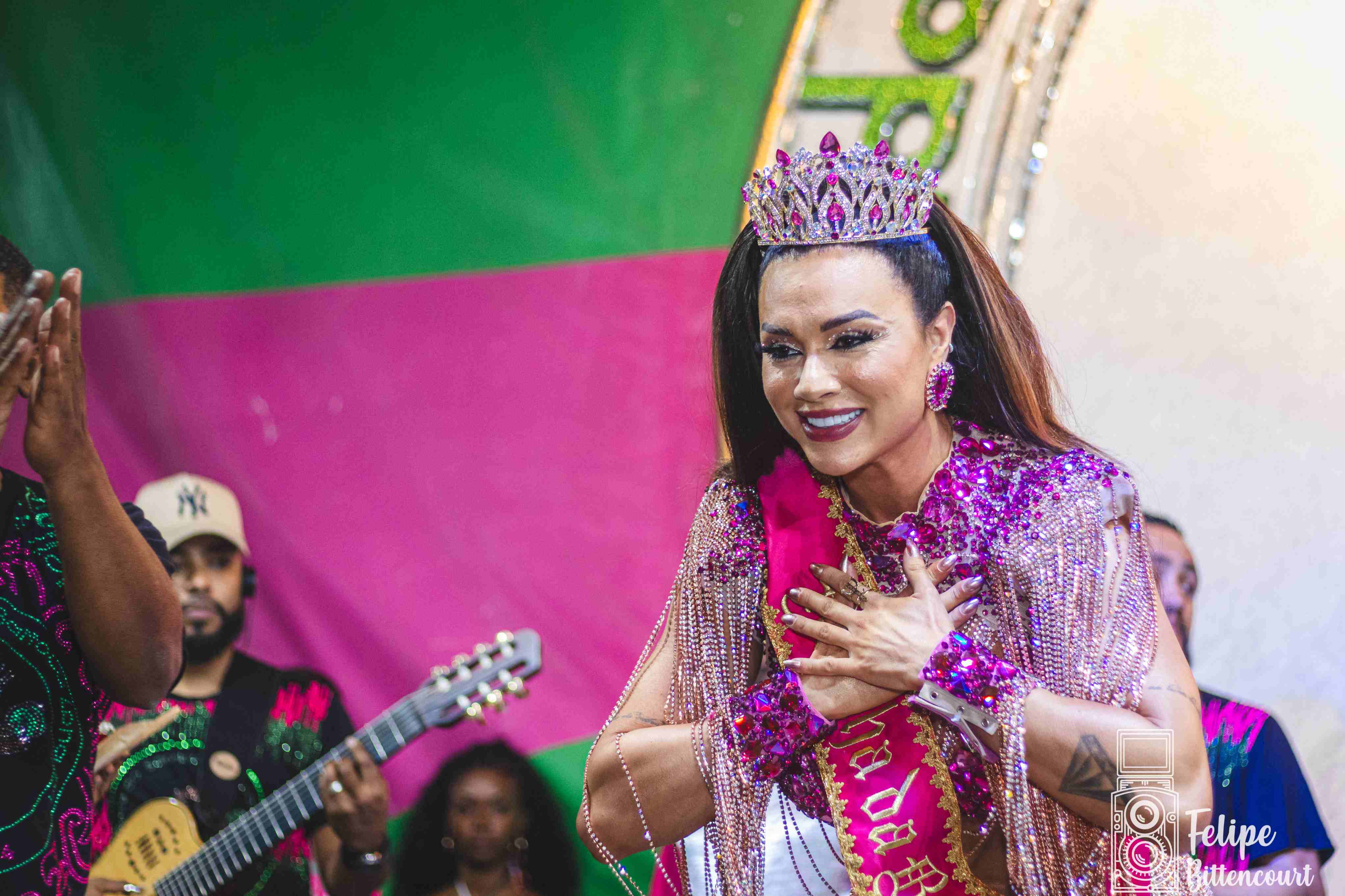 Juju Salimeni é coroada rainha de bateria da Barroca Zona Sul. Foto: Felipe Bittencourt