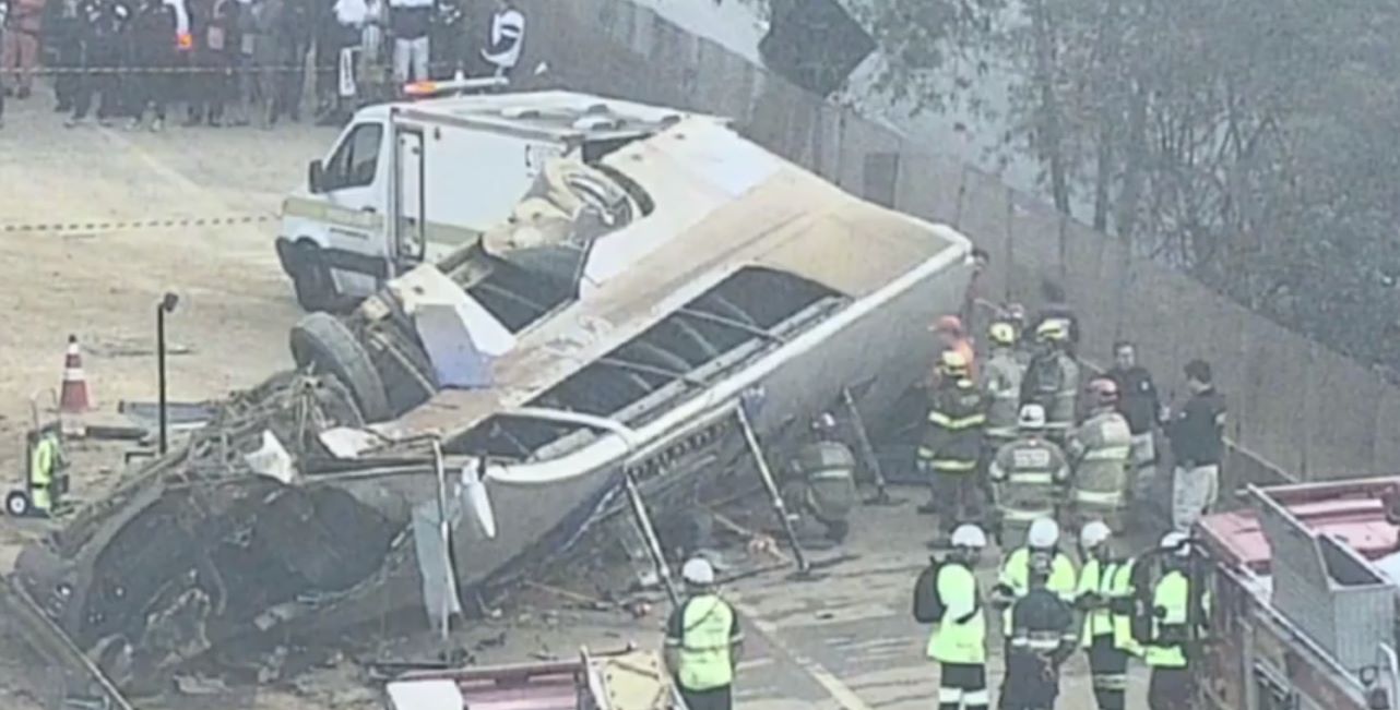 Torcedores do Corinthians morrem em acidente de ônibus após jogo