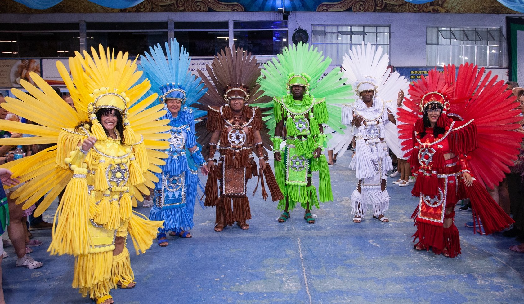 Veja as fantasias da Unidos de Vila Maria para o Carnaval de 2024