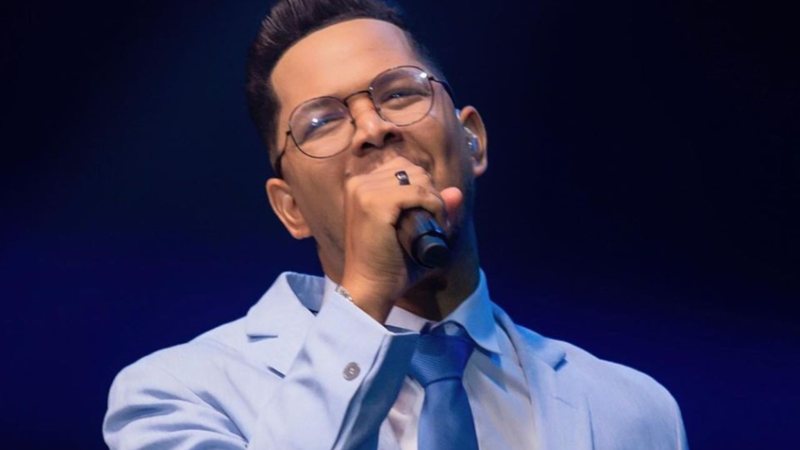 Cantor gospel Pedro Henrique morre após passar mal no palco