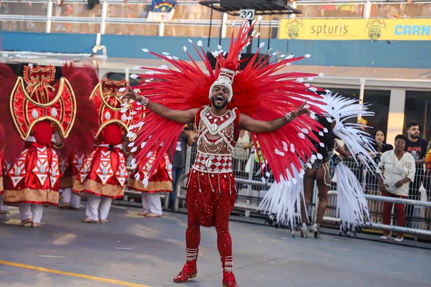 Desfile 2024 da Acadêmicos do Tucuruvi. Foto: Cesar R. Santos/SRzd