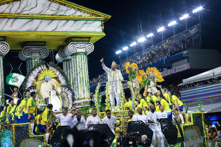 Desfile 2024 da Camisa Verde e Branco. Foto: Cesar R. Santos/SRzd