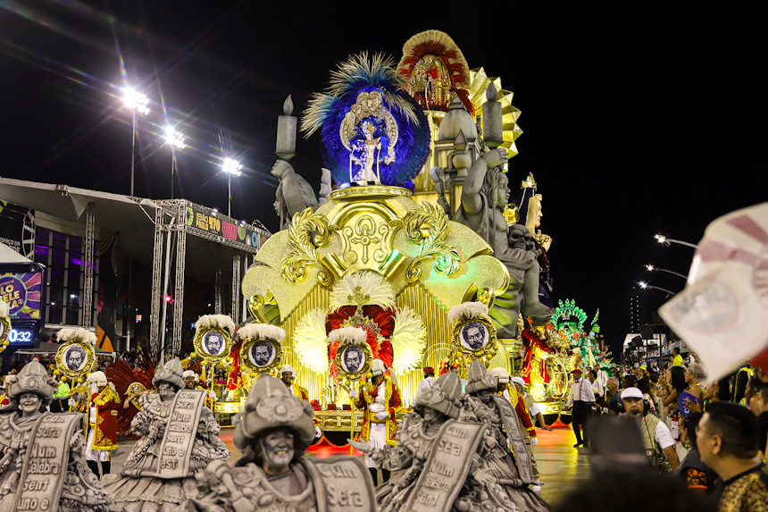 Desfile 2024 da Mocidade Alegre. Foto: Cesar R. Santos/SRzd