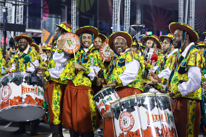 Desfile 2024 da Mocidade Alegre. Foto: Cesar R. Santos/SRzd