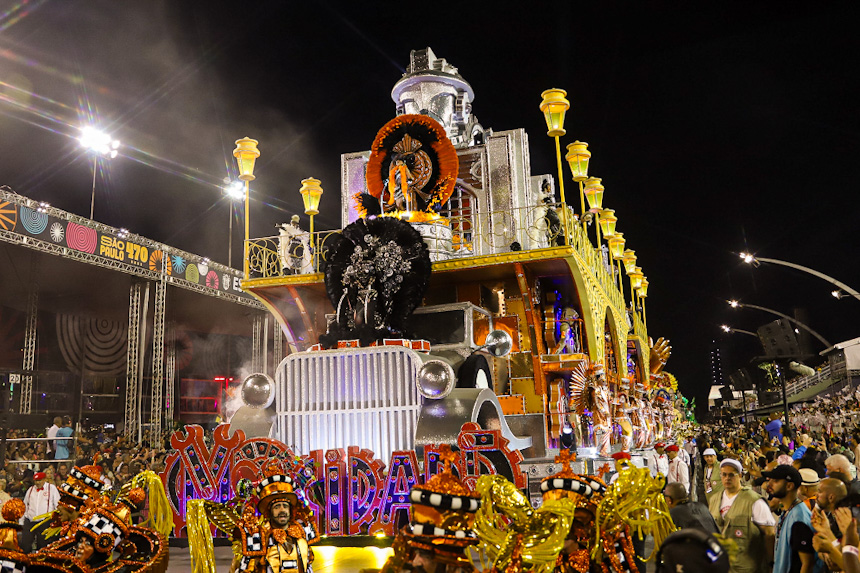 Desfile 2024 da Mocidade Alegre. Foto: Cesar R. Santos/SRzd