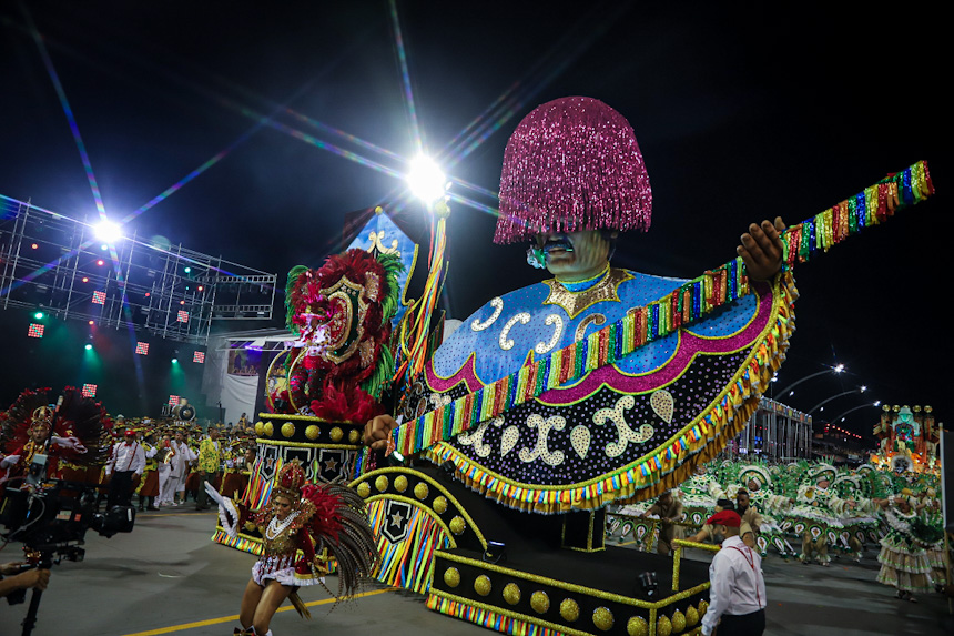 Desfile 2024 da Mocidade Alegre. Foto: Cesar R. Santos/SRzd