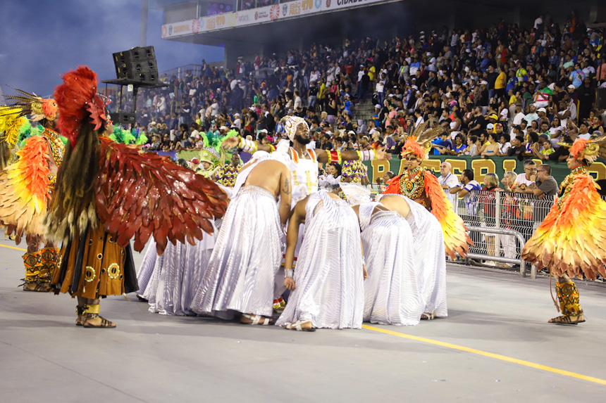 Desfile 2024 da Unidos do Peruche. Foto: Cesar R. Santos/SRzd