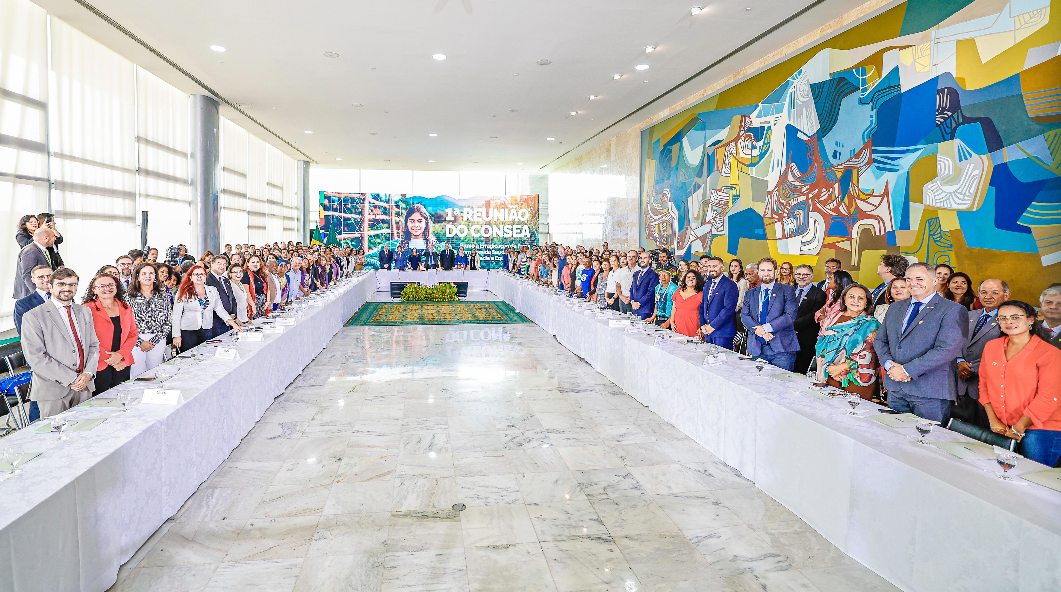 Lula e ministro anunciam retomada de comércio com 96 mercados estrangeiros; assista