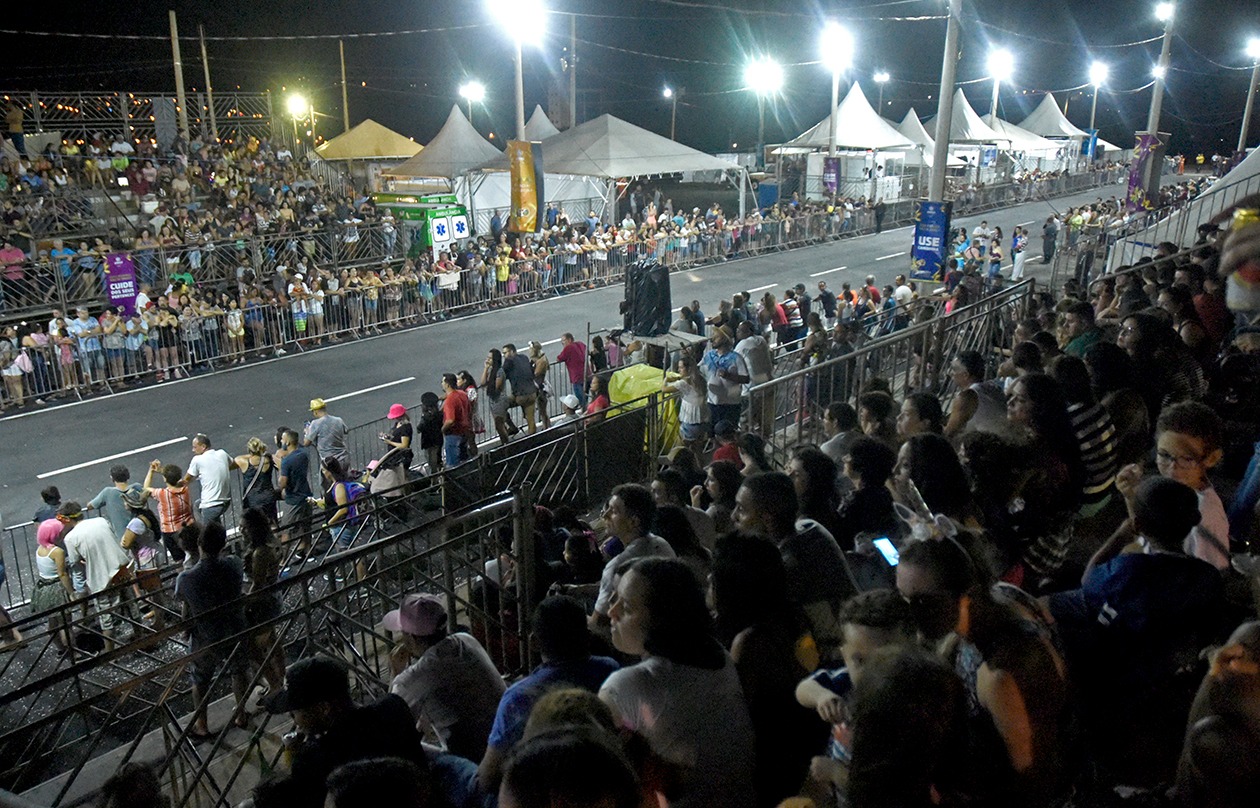 Sábado de Carnaval: Escolas de samba desfilam em Jundiaí; veja detalhes