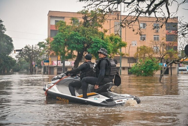 Nível do Guaíba está próximo de recorde histórico; enchente deixa 148 mortos
