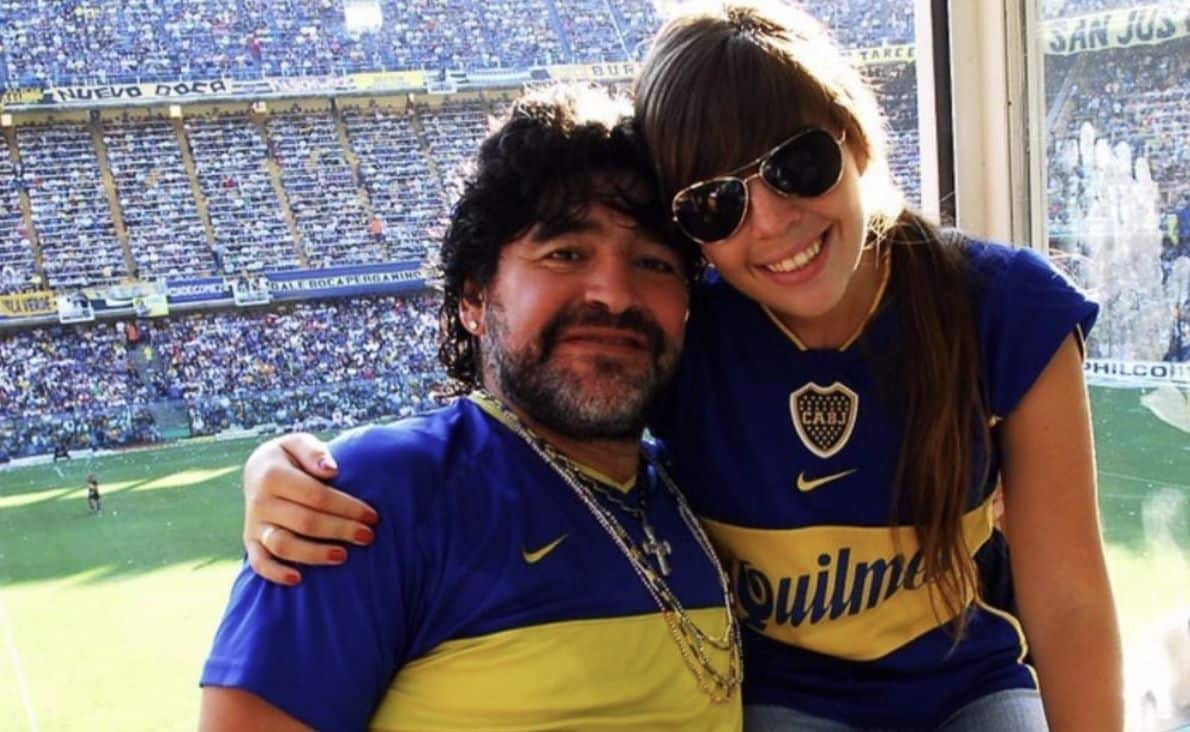 Filha de Maradona diz que se conectou com pai após procurar médium