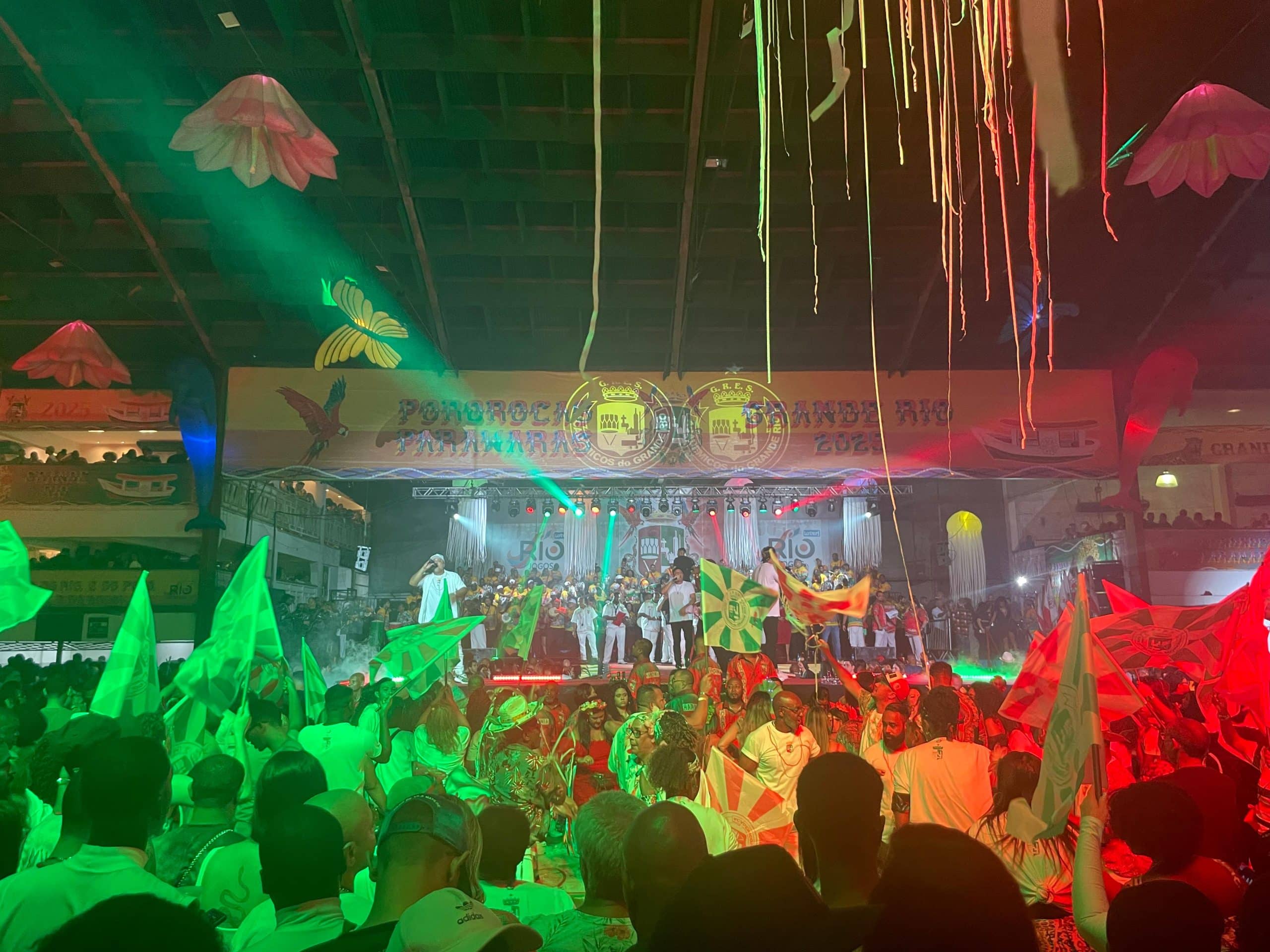 Bola cantada! Grande Rio escolhe samba aclamado e com adesão do mundo do Carnaval