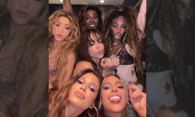 Shakira posta vídeo dançando com Anitta: ‘Colômbia e Brasil presentes’