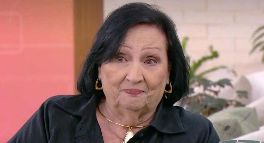 Dona Déa agradece artistas por atitude quando Paulo Gustavo estava no hospital