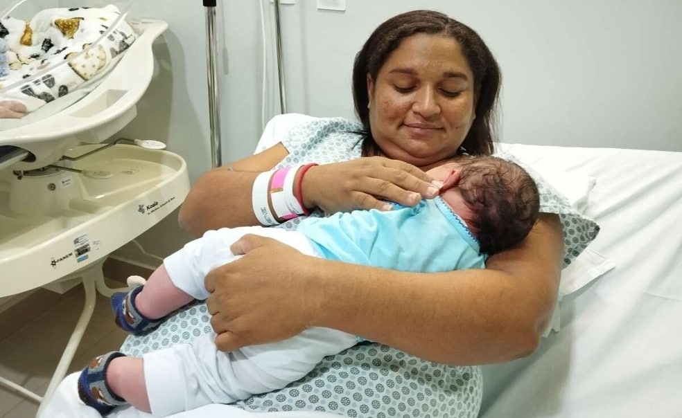 Caso raro! Bebê gigante com mais de 5 kg nasce no Ceará