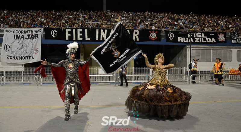 Assistir Carnaval - Wagner e Gabi formam o primeiro casal de mestre-sala e  porta-bandeira da Gaviões online