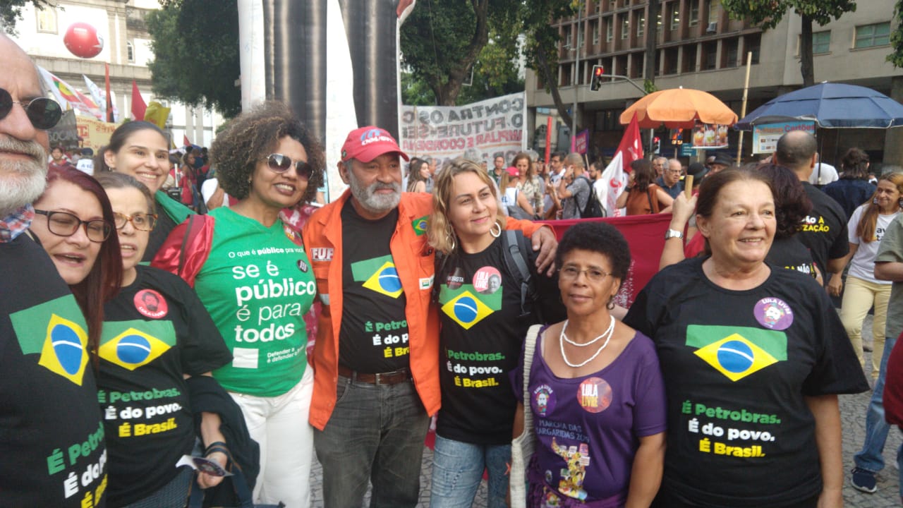 Ato pela educação e pela soberania no Rio de Janeiro. Foto: Túlio Ribeiro