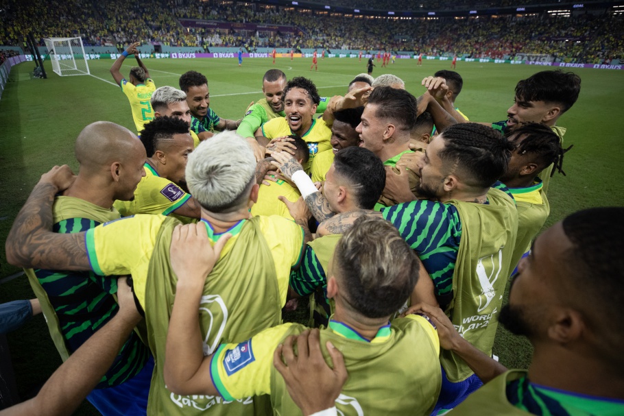 Brasil entra em campo pela liderança do Grupo G; veja os jogos da Copa  nesta sexta-feira