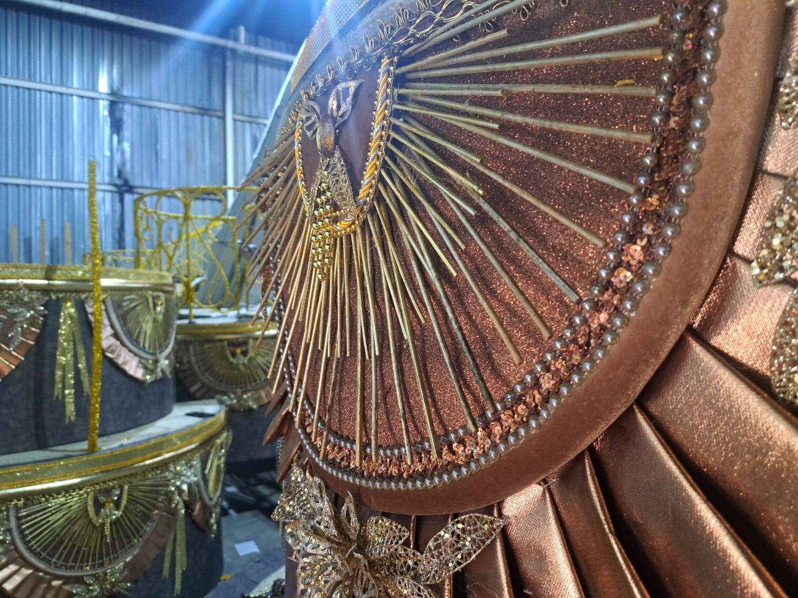 Barracão da Dom Bosco de Itaquera para o Carnaval 2024. Foto: Divulgação.